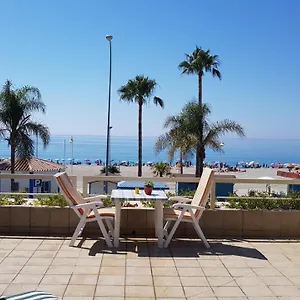 https://1-linea-playa-de-burriana-1d.hotelsinnerja.org